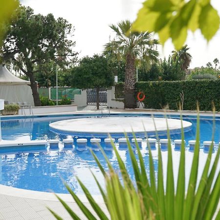 Hotel Paradis Park Pineda de Mar Bagian luar foto