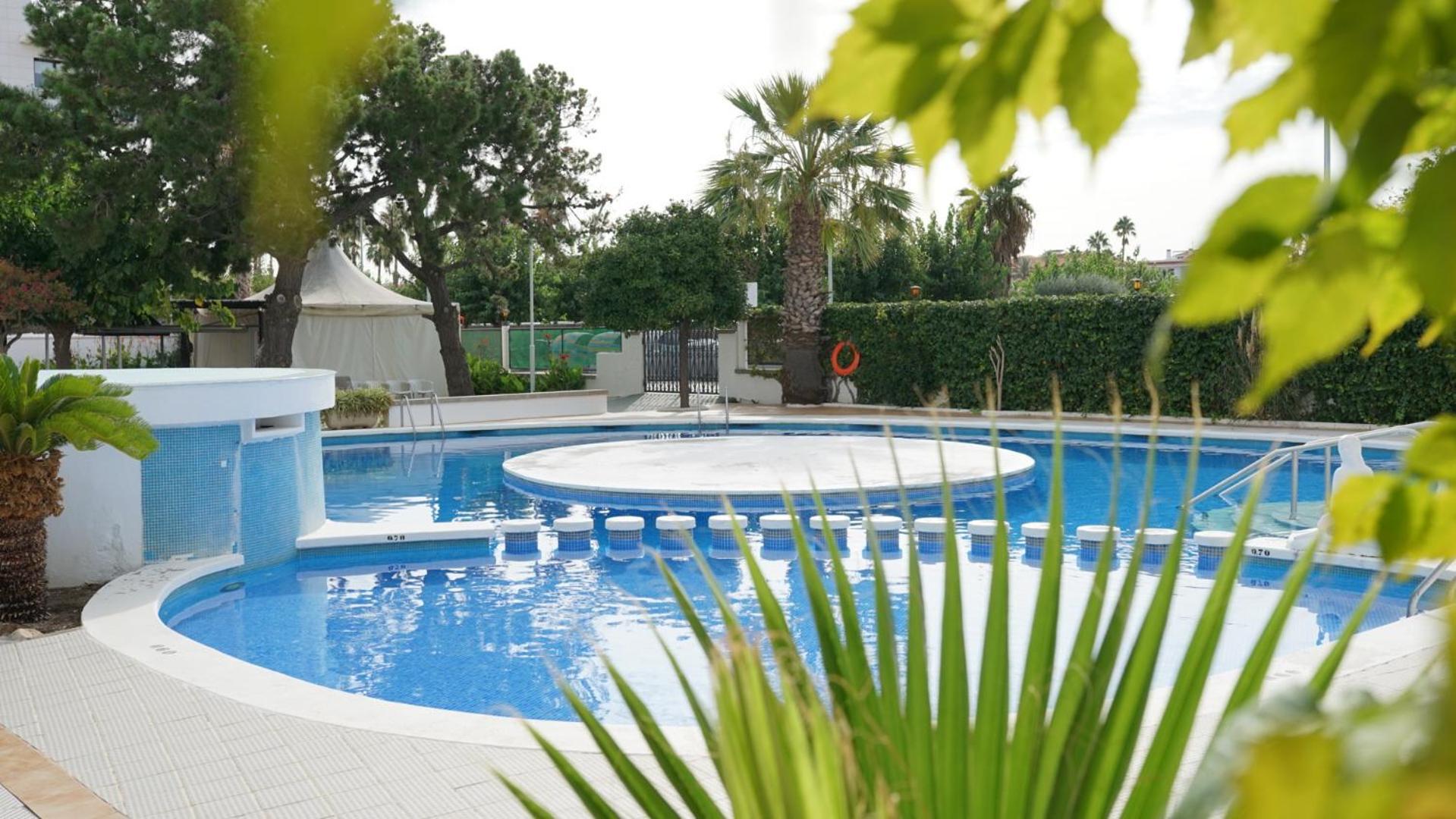 Hotel Paradis Park Pineda de Mar Bagian luar foto